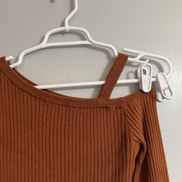 Aeropostale Brown Ribbed One-Shoulder Top Size Small - Picture 4 of 8
